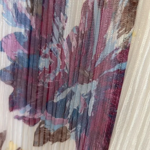 Floral dress - Picture 6 of 8